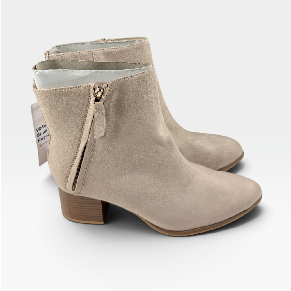 Old Navy Side Zip Block Heel Booties Womens 9 Light Taupe Faux Suede NEW